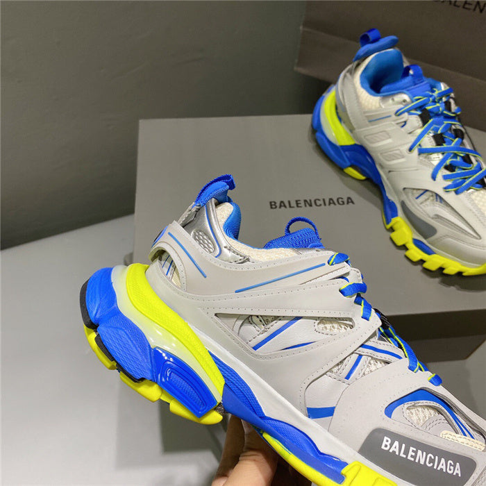 Balenciaga shoes Style 365 - top view showing design
