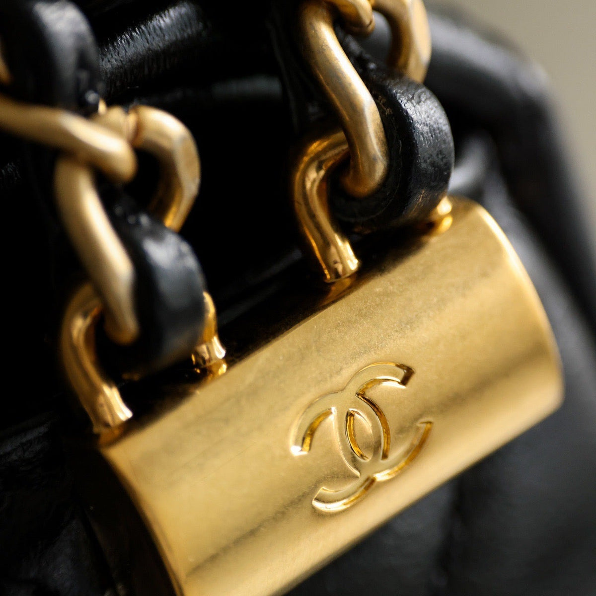 Front view of Chanel 23K Bag premium bag