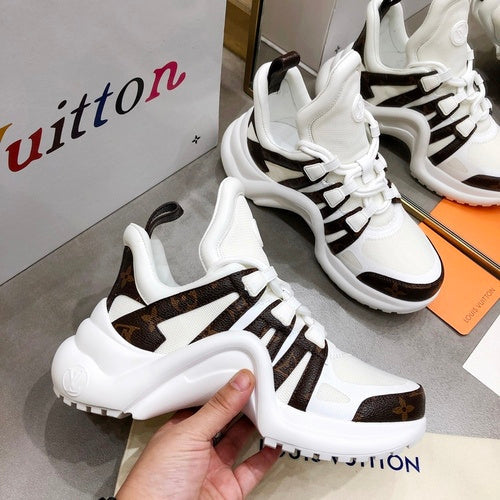 Louis Vuitton shoes Style 274 - texture and material detail