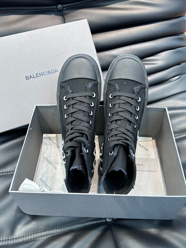 Balenciaga shoes Style 073 - close-up of sleek modern silhouette