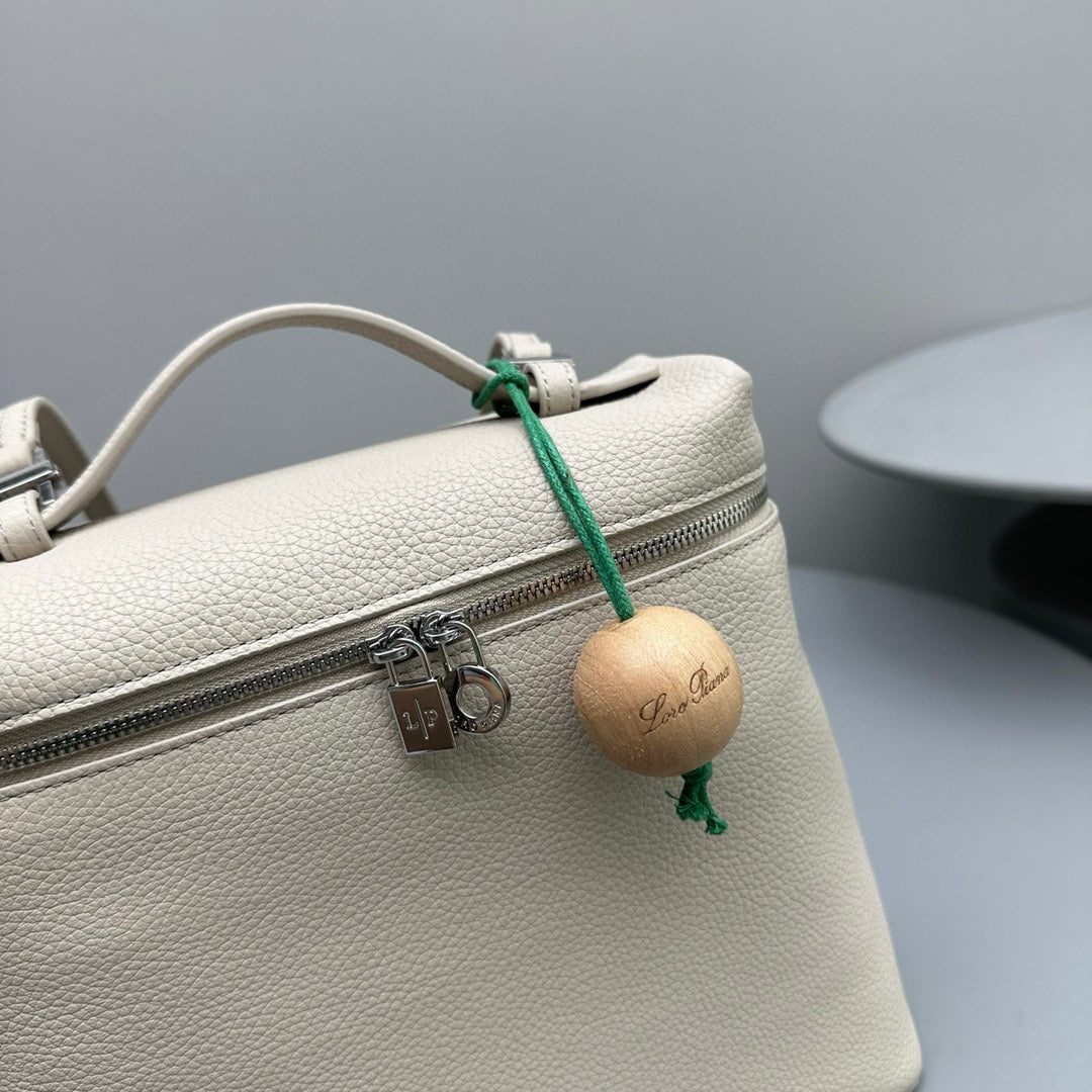 Bags- Loro P Extra Pocket Backpack Luxury Designer Leather Handbag