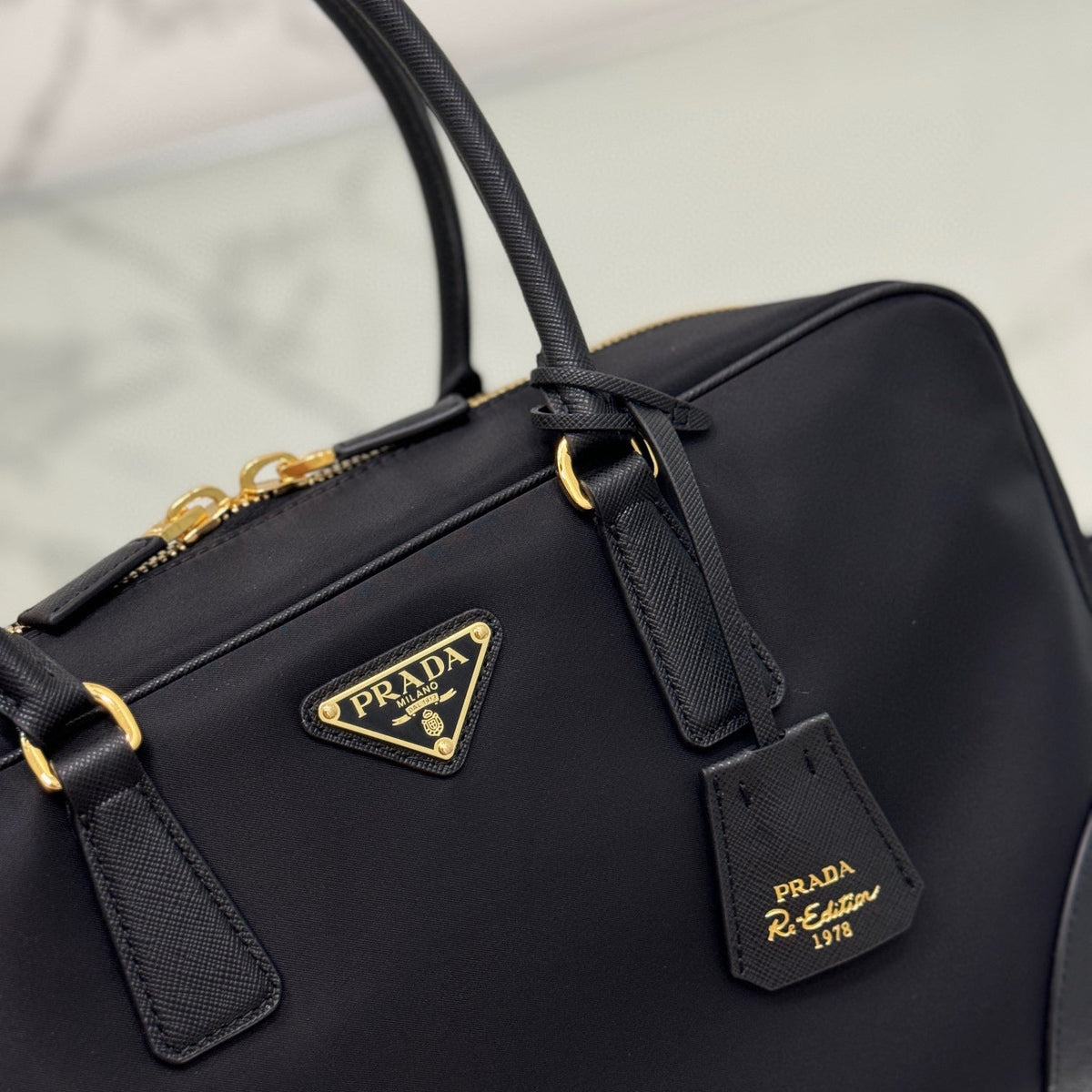Bags- Pd Re-edition 1978 Medium Bag Elegant Everyday Designer Handbag