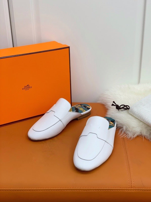 Hermes shoes Style 394 - close-up of refined designer finish