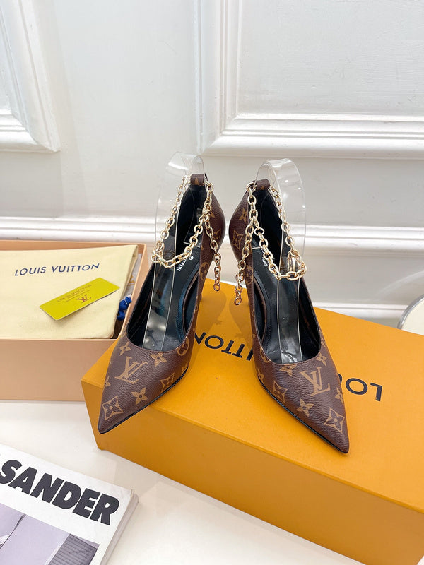 Louis Vuitton shoes Style 414 - true-to-life color detail
