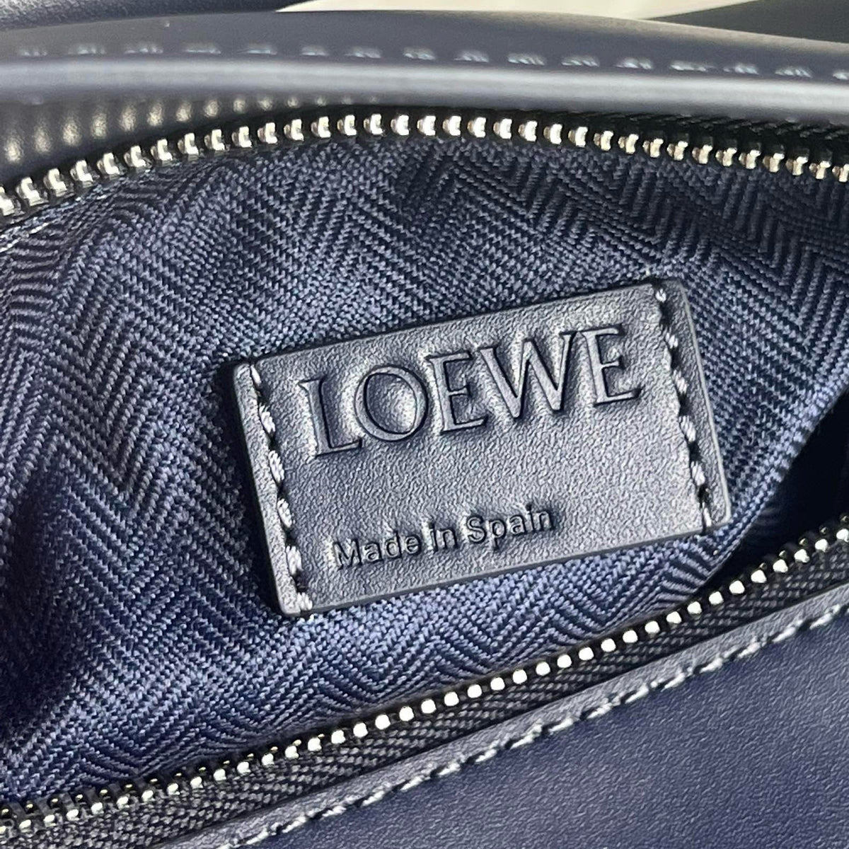 Bags- Loew Small Puzzle Bag Elegant Everyday Designer Handbag