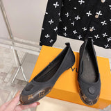 Louis Vuitton shoes Style 351 - logo and branding close-up