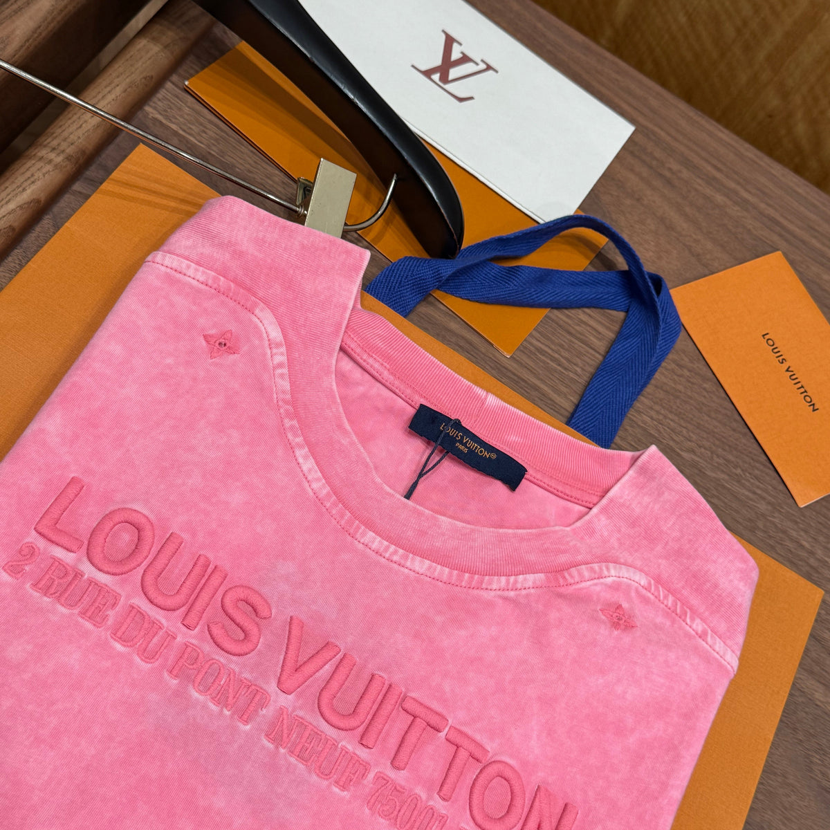 Louis Vuitton T-Shirts- Louis Vuitton Lou T-shirt Casual Everyday Designer Tee