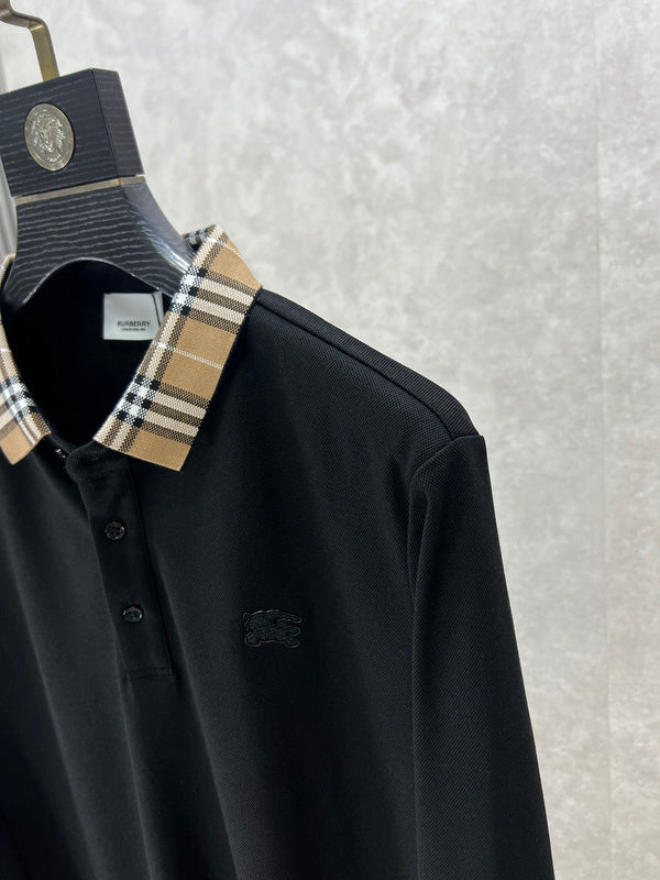 Three-quarter angle view of Burberry luxury piece style No.396