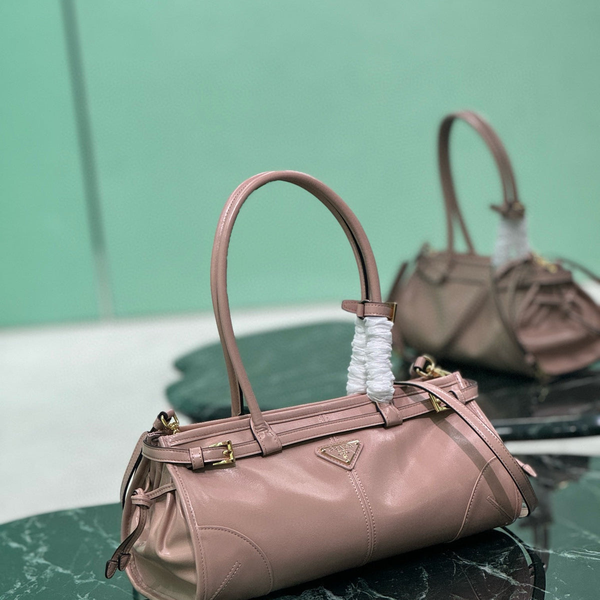 Bags- Pd Medium Leather Handbag Luxury Designer Leather Handbag
