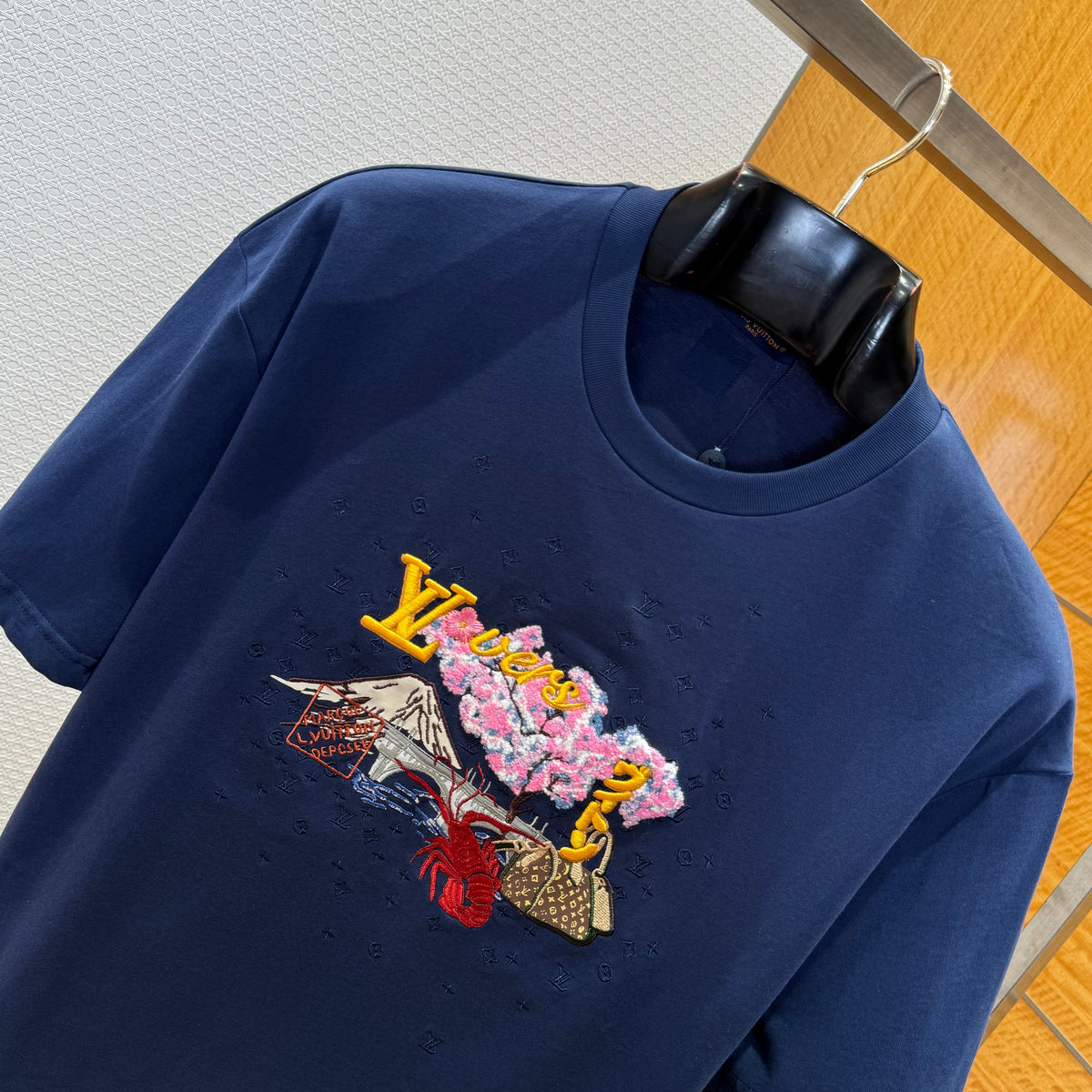 Louis Vuitton T-Shirts- Louis Vuitton Lou T-shirt Premium Designer Cotton T-Shirt