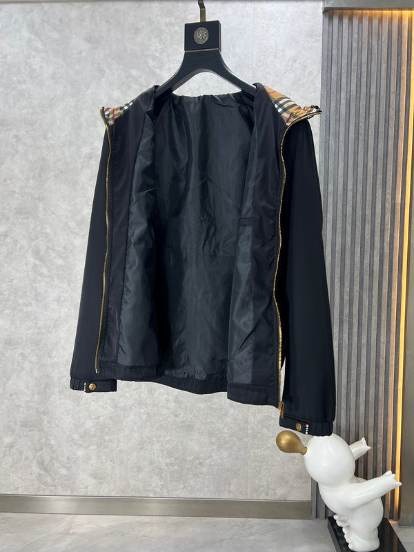 Side profile view of Burberry luxury piece style No.427