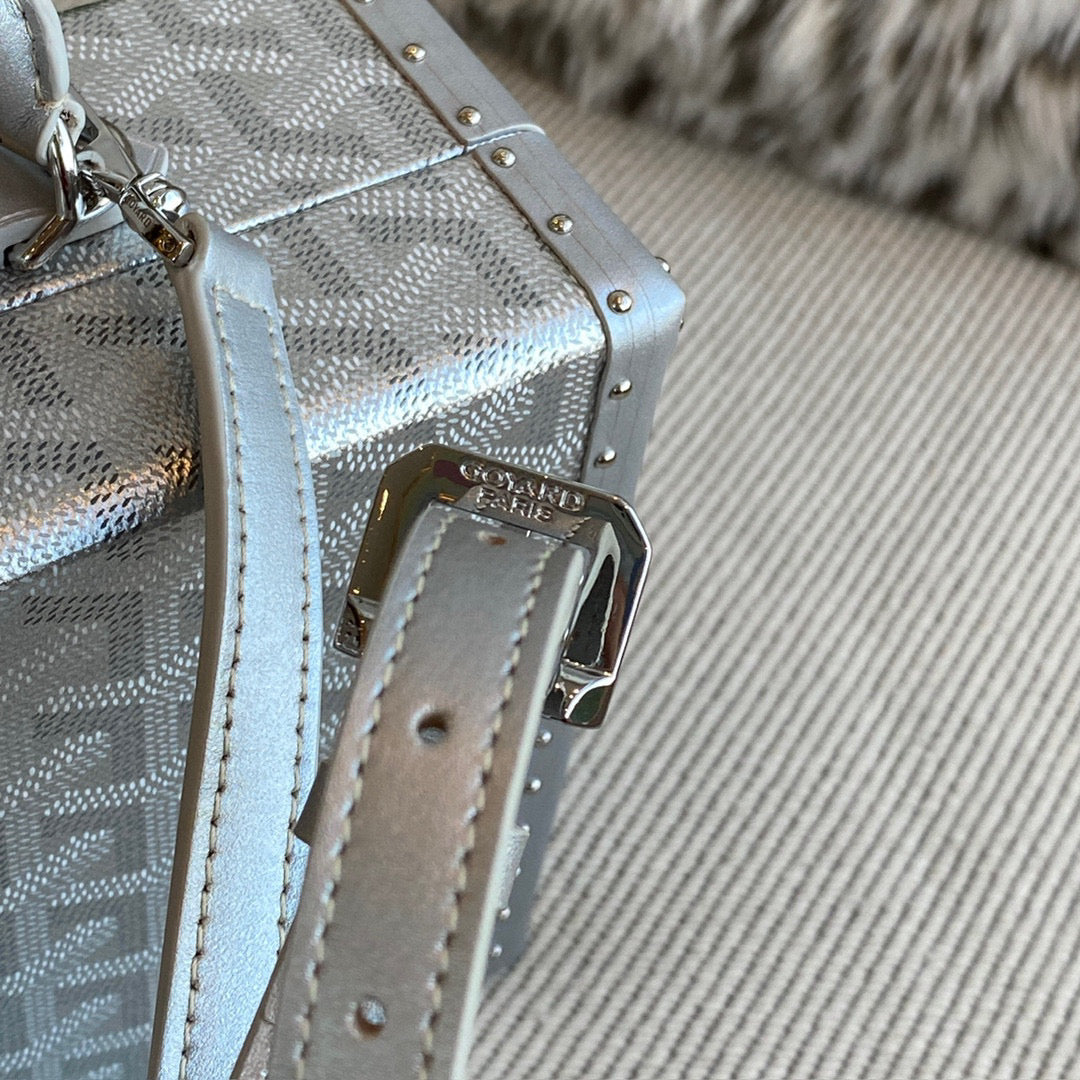 Bags- Goya Grand Hotel Trunk Bag Premium Designer Shoulder Bag