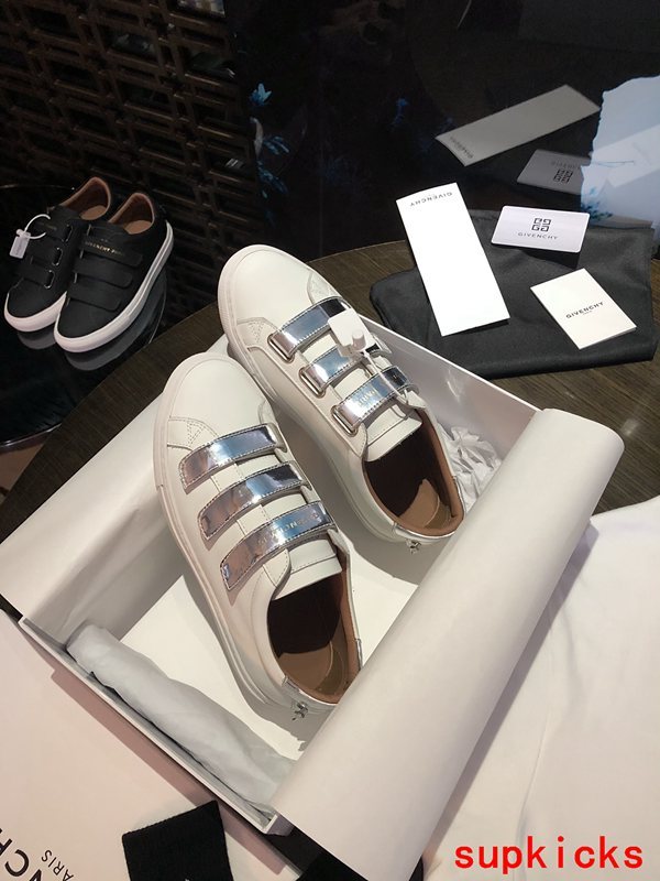 Givenchy shoes Style 080 - side profile detail