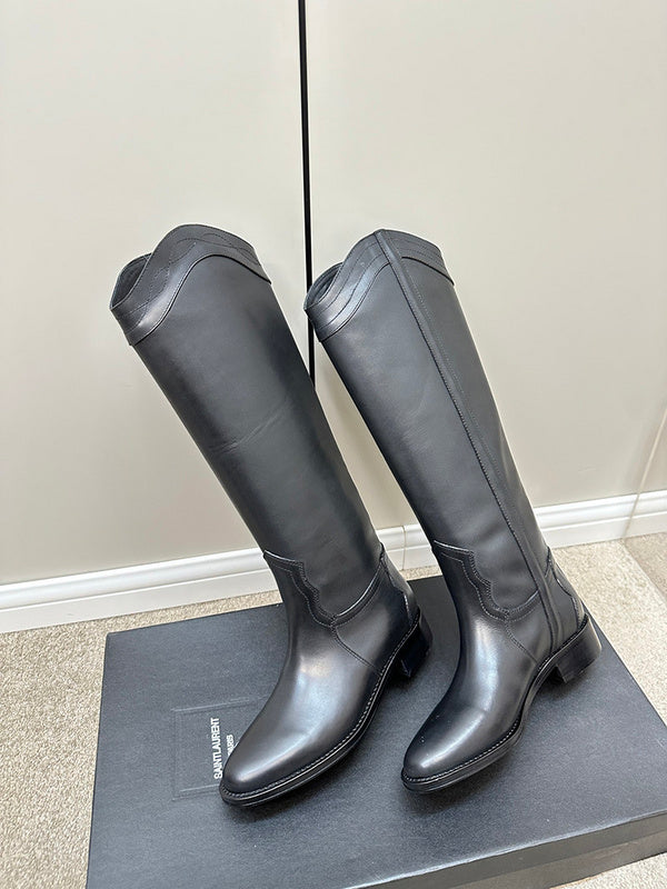Front view of Saint Laurent luxury piece style No.051