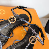 Three-quarter angle view of Louis Vuitton luxury piece style No.006