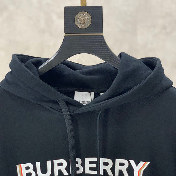 Back view of Burberry luxury piece style No.004