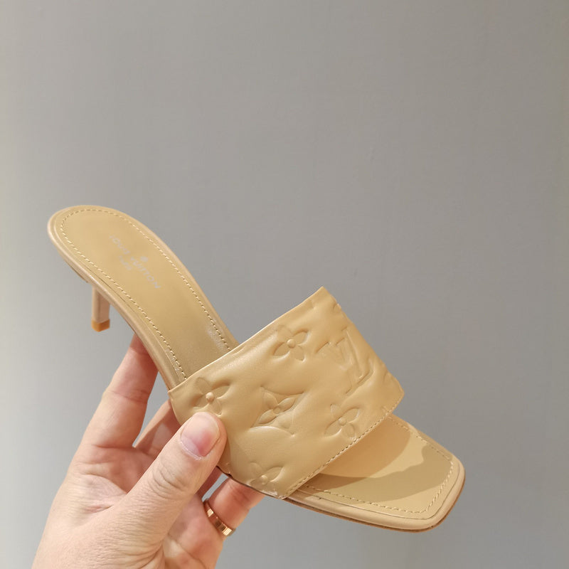 Louis Vuitton shoes Style 230 - back heel detail