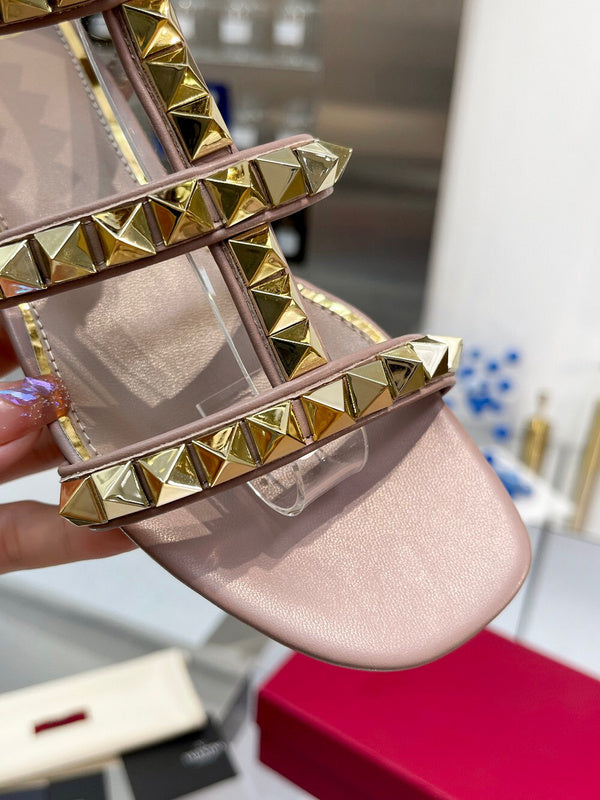 Side profile view of Valentino Garavani luxury piece style No.225
