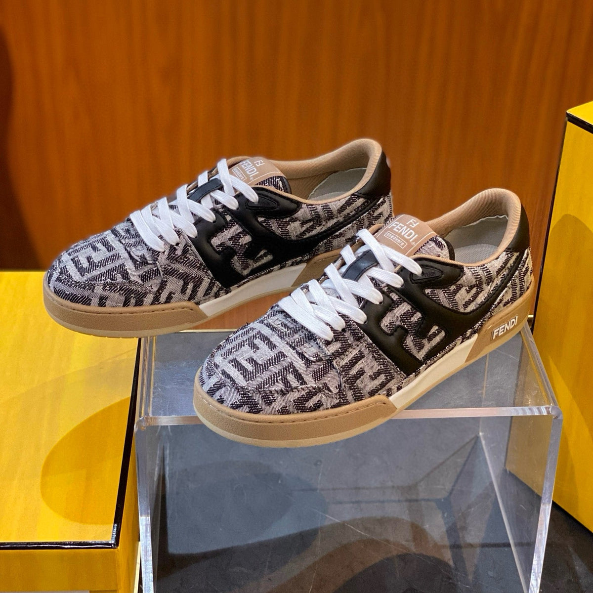Shoes- Fen Match Sneaker Premium Designer Casual Shoes