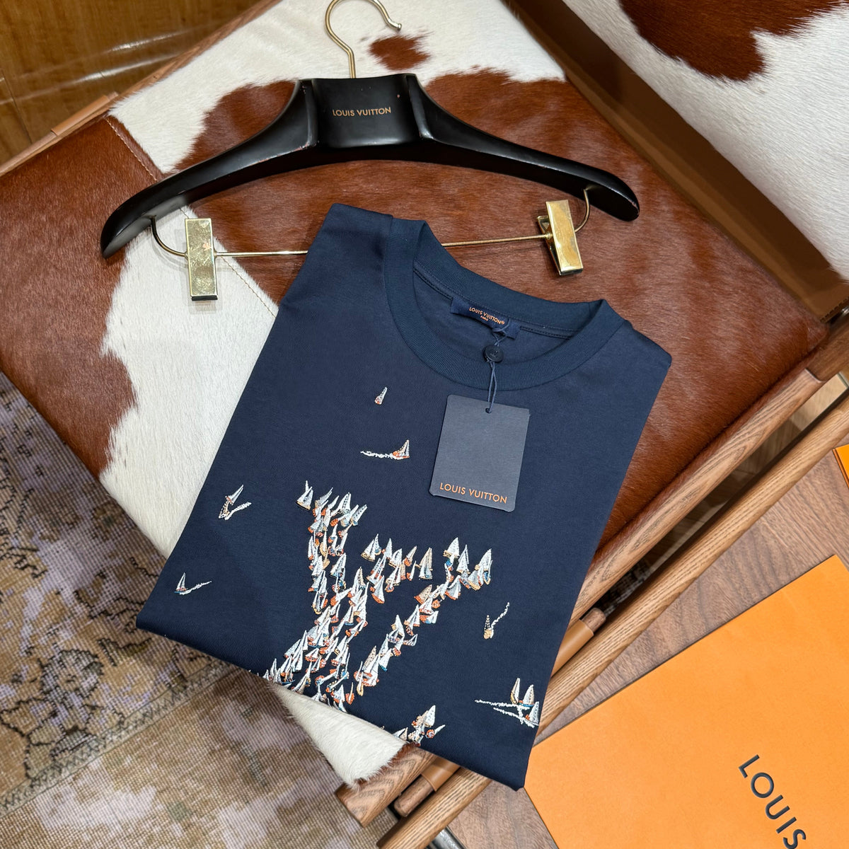 Louis Vuitton T-Shirts- Louis Vuitton Lou T-shirt Premium Designer Cotton T-Shirt