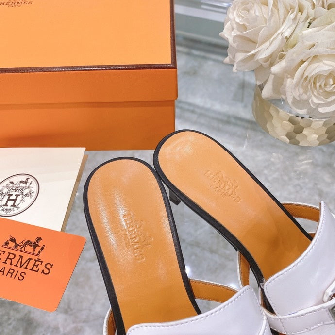 Hermès Nude Ankle Strap Heels - Side Profile View