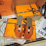 Hermes sandals Style 117 - logo and branding close-up