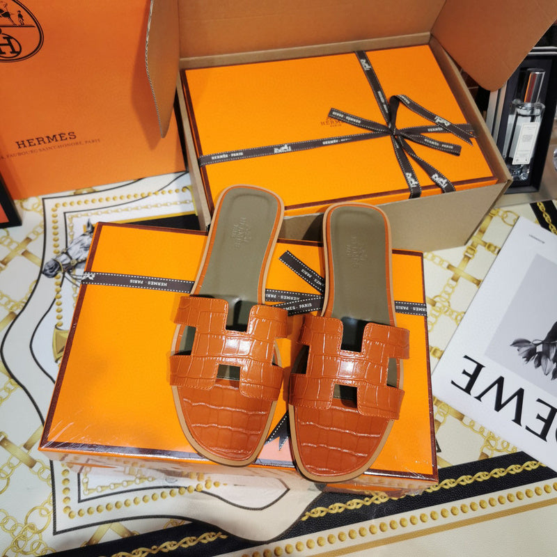 Hermès Black Slide Sandals - Back View