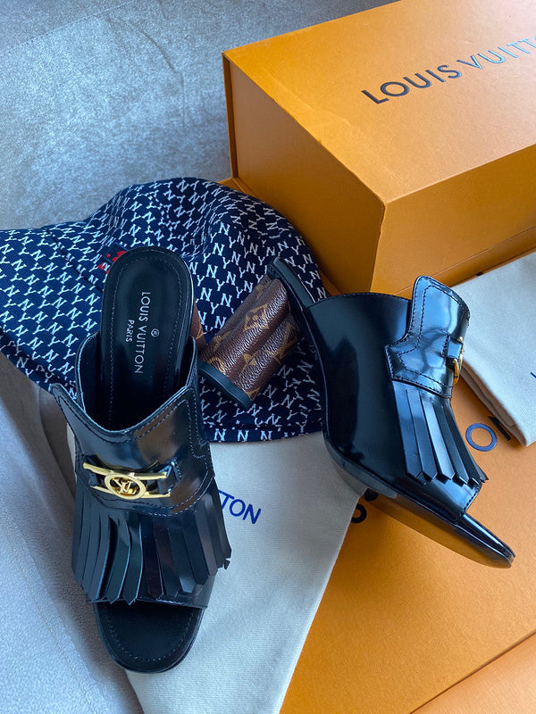 Louis Vuitton shoes front view designer style
