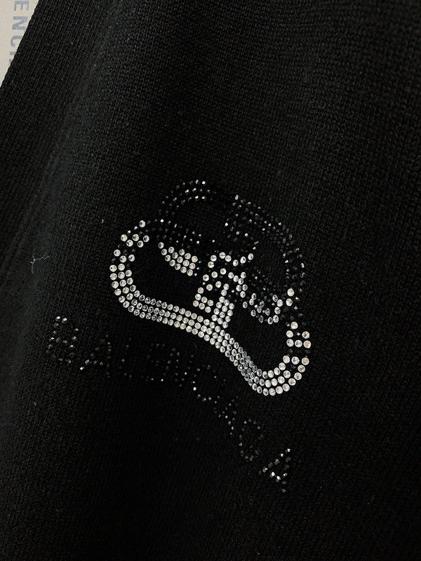 Three-quarter angle view of Balenciaga luxury piece style No.065