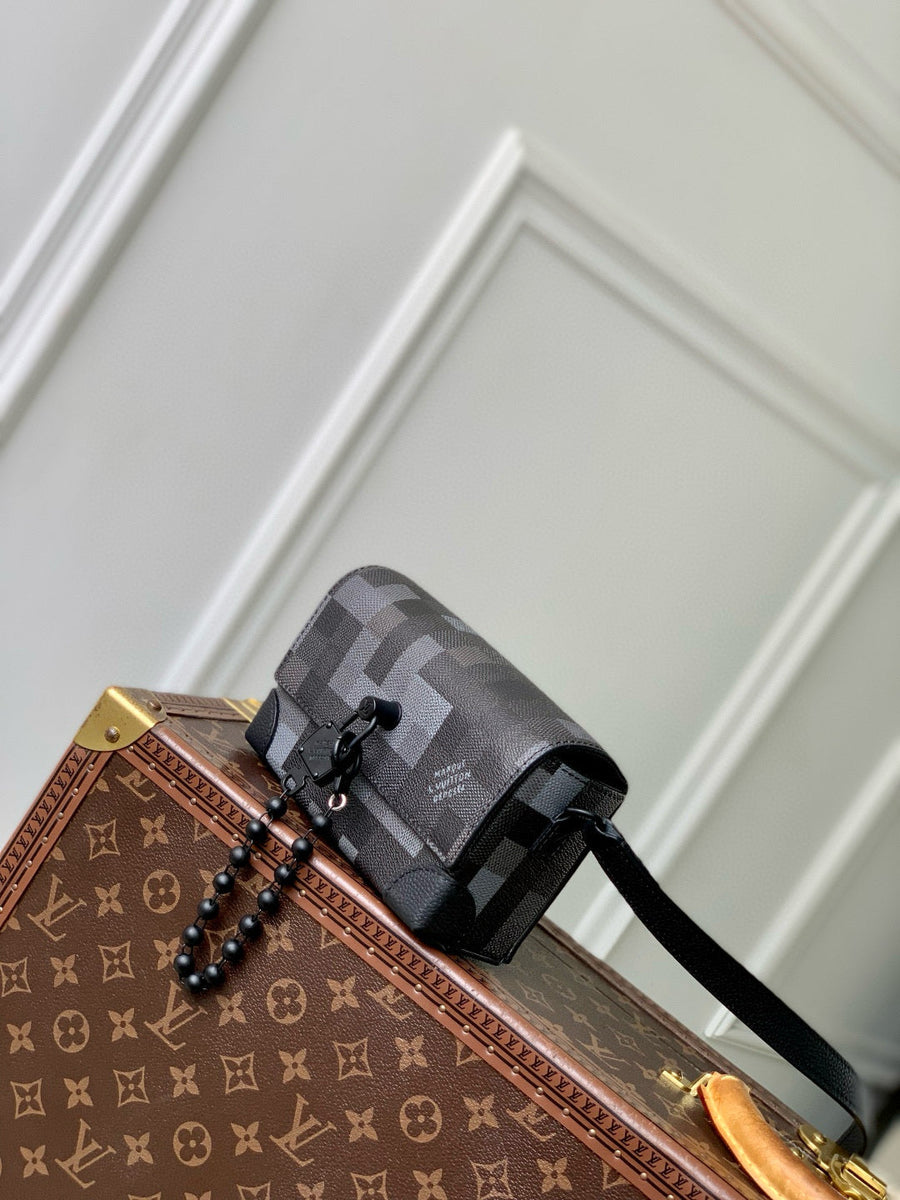Louis Vuitton Wallets- Louis Vuitton Lou Steamer Wearable Wallet Compact Luxury Card Wallet