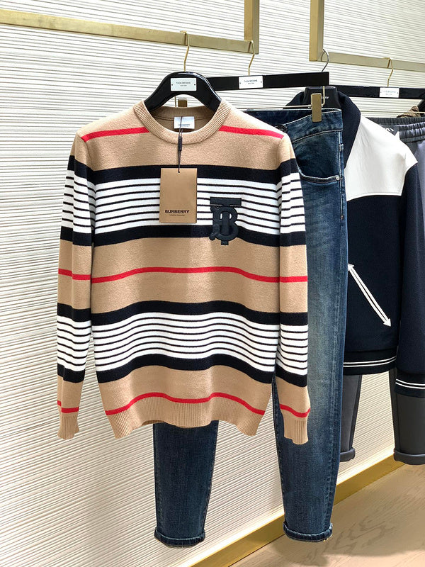 Front view of Burberry luxury piece style No.478