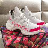 Back view of Louis Vuitton luxury piece style No.071