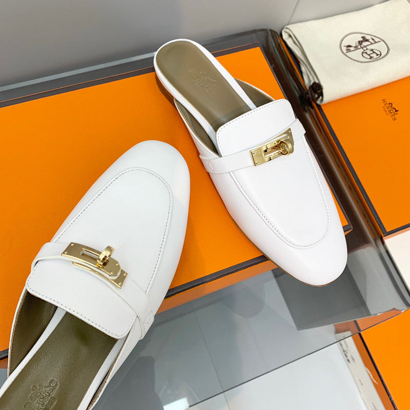 Hermes sandals Style 175 - logo and branding close-up
