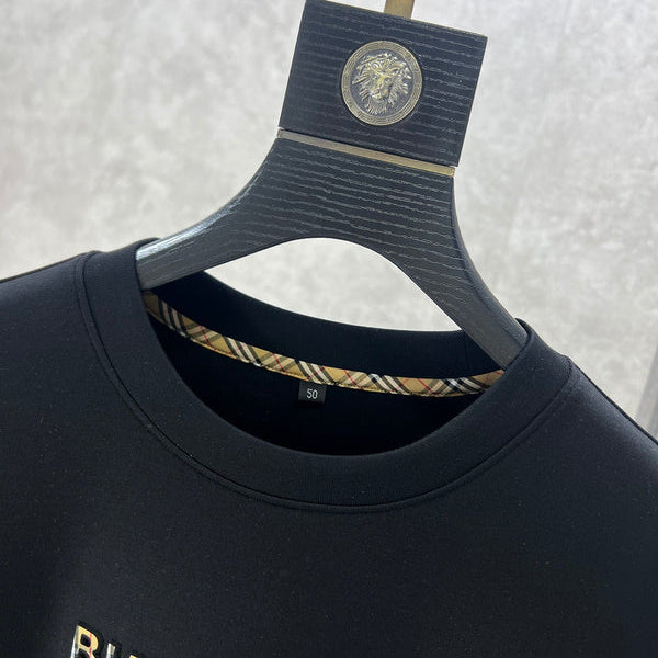 Back view of Burberry luxury piece style No.548