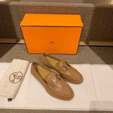 Hermès Grey Block Heel Pumps - Toe Detail View