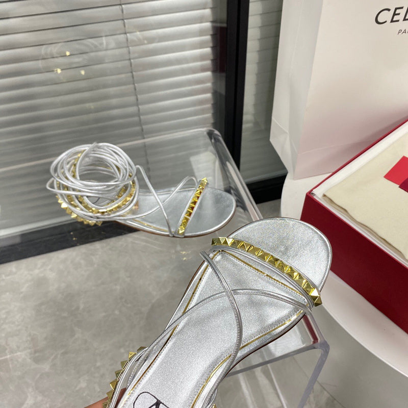 Three-quarter angle view of Valentino Garavani luxury piece style No.234