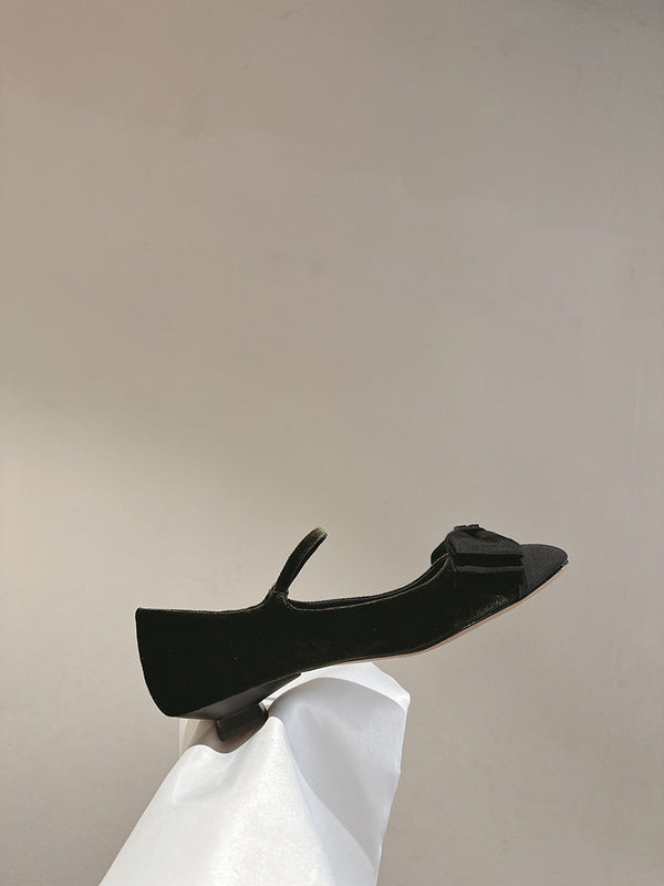 Styling view of Miu Miu luxury piece style No.096