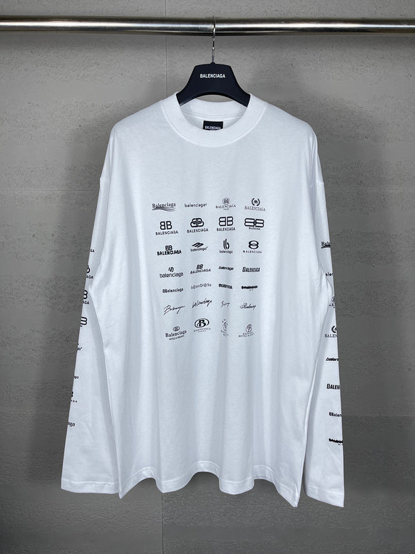 Side profile view of Balenciaga luxury piece style No.237