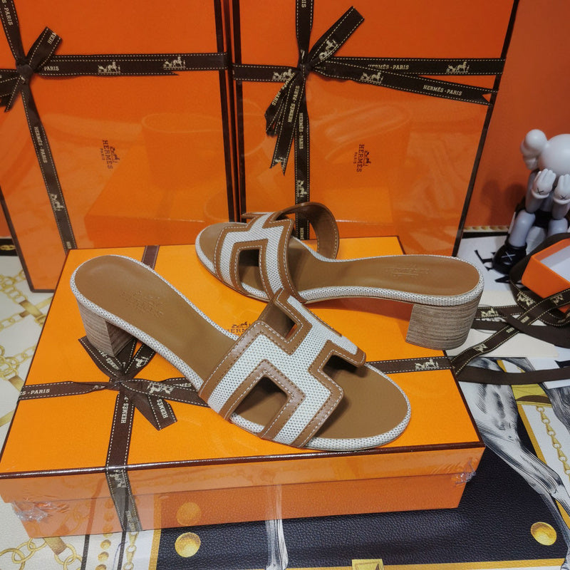 Hermes sandals Style 049 - back heel detail