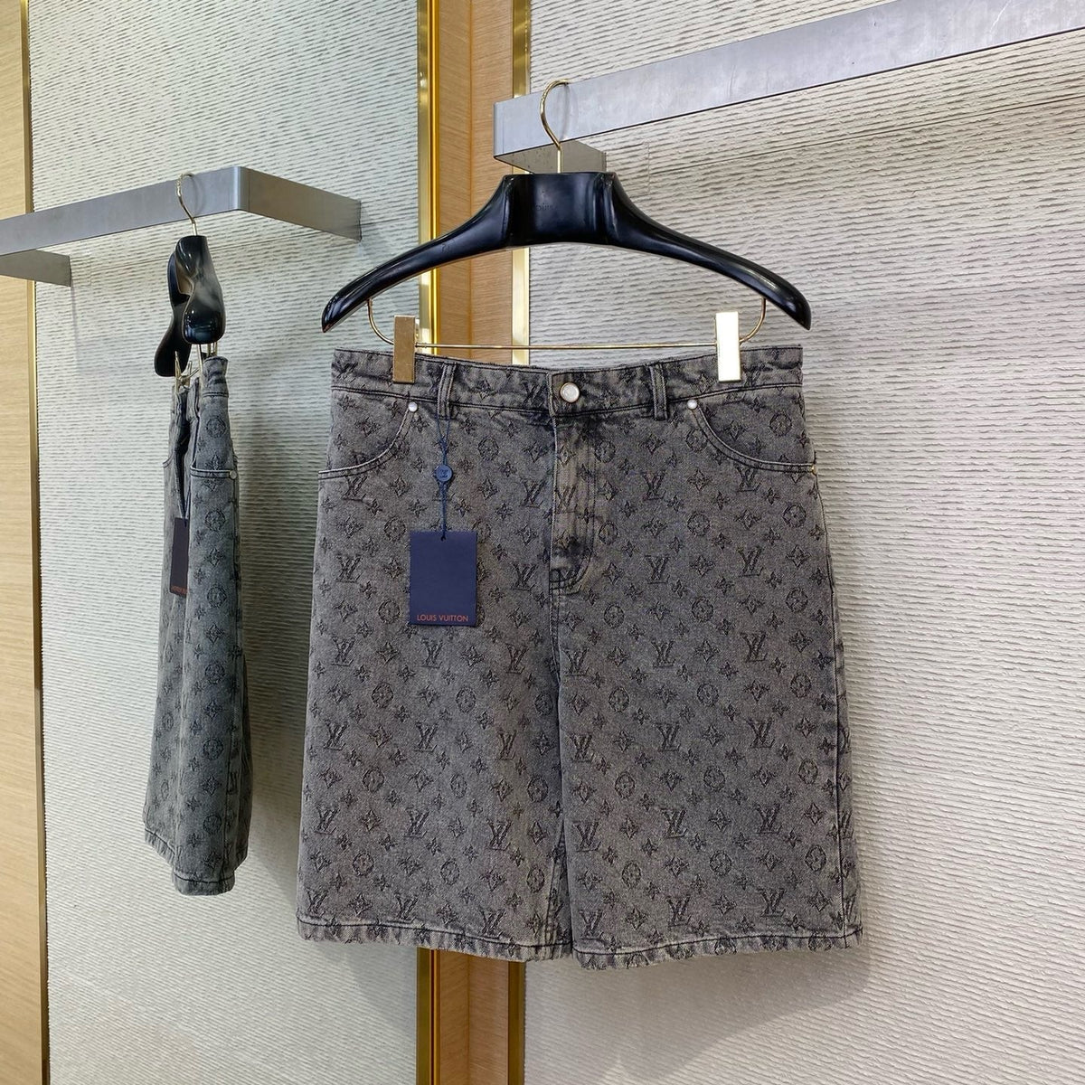 Louis Vuitton Jeans- Louis Vuitton Lou Denim Shorts Classic Everyday Designer Jeans