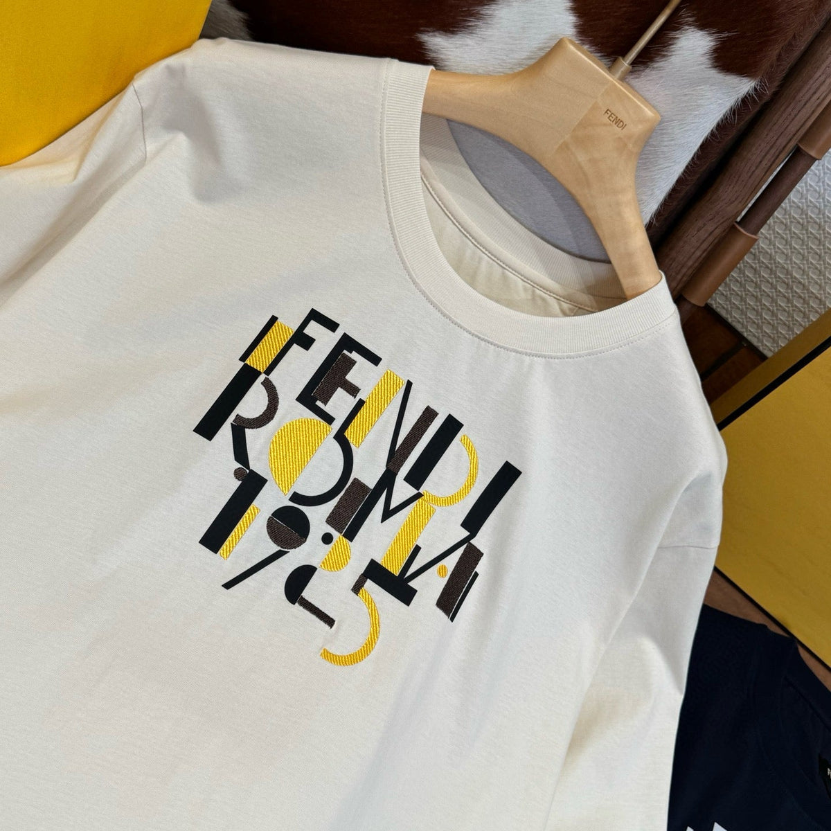 T-Shirts? Fen T-shirt Casual Everyday Designer Tee