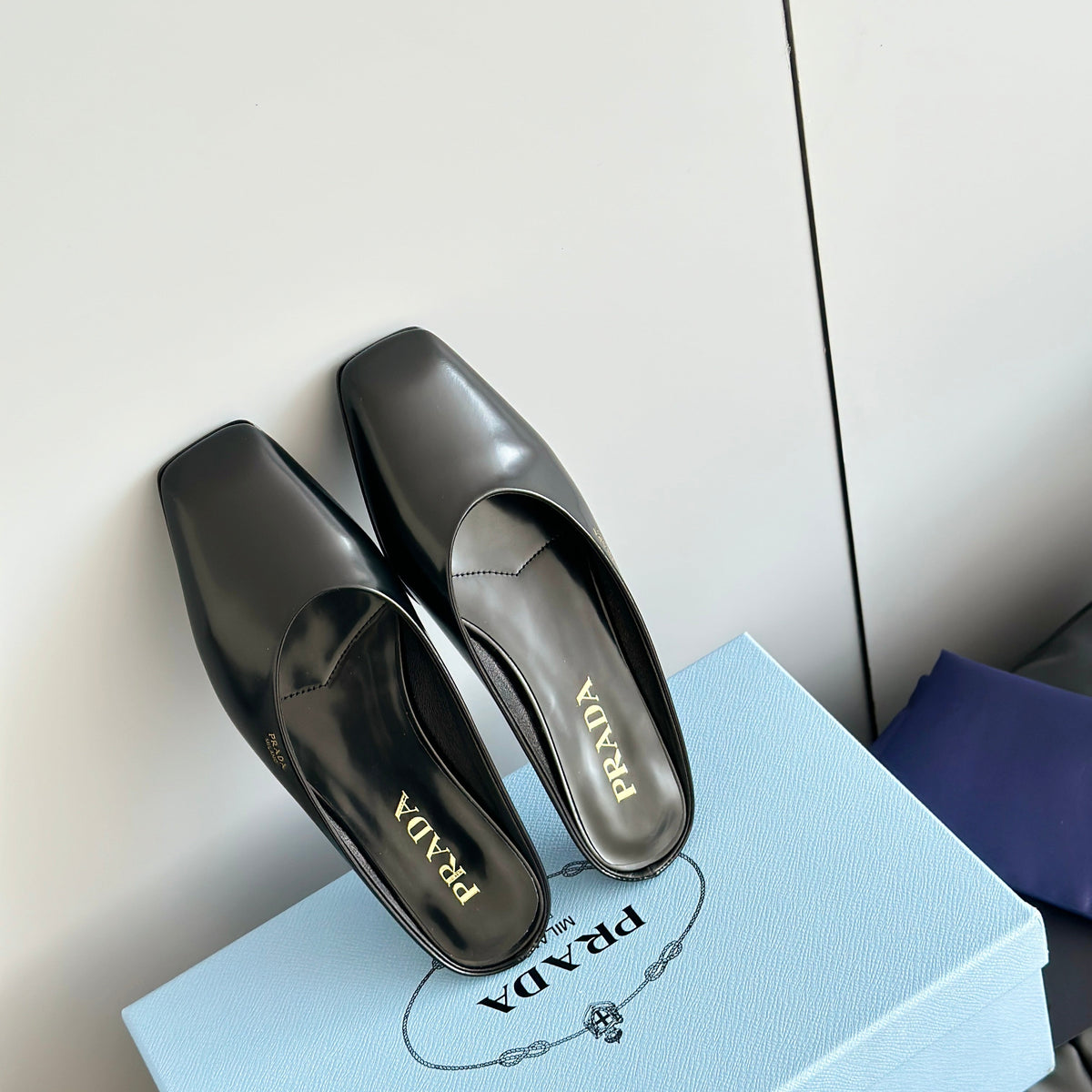 Accessories- Pd Mules Luxury Designer Fashion Accessory