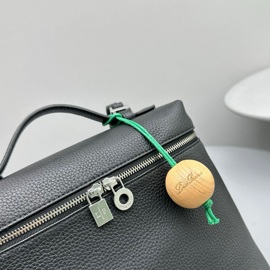 Bags- Loro P Extra Pocket Backpack Luxury Designer Leather Handbag