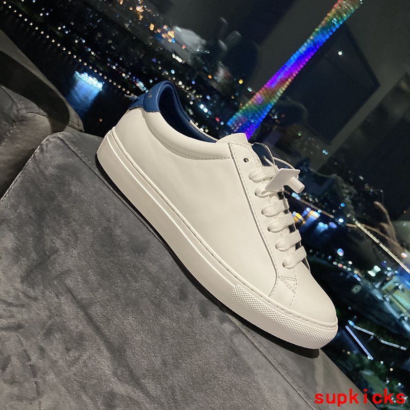 Givenchy shoes Style 068 - sole and craftsmanship detail