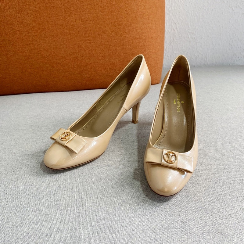 Louis Vuitton shoes front view designer style