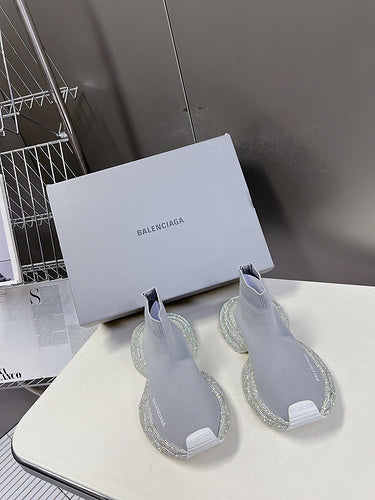 Balenciaga shoes Style 032 - texture and material detail