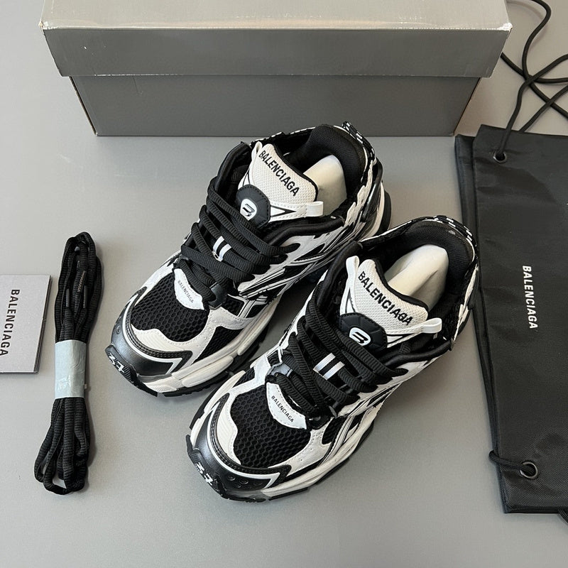 Balenciaga shoes Style 010 - top view showing design