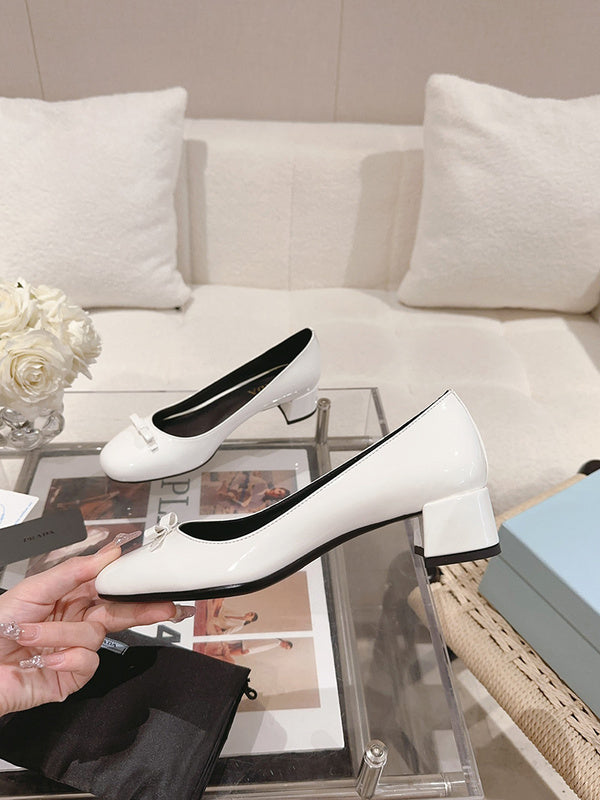 Styling view of Prada luxury piece style No.133