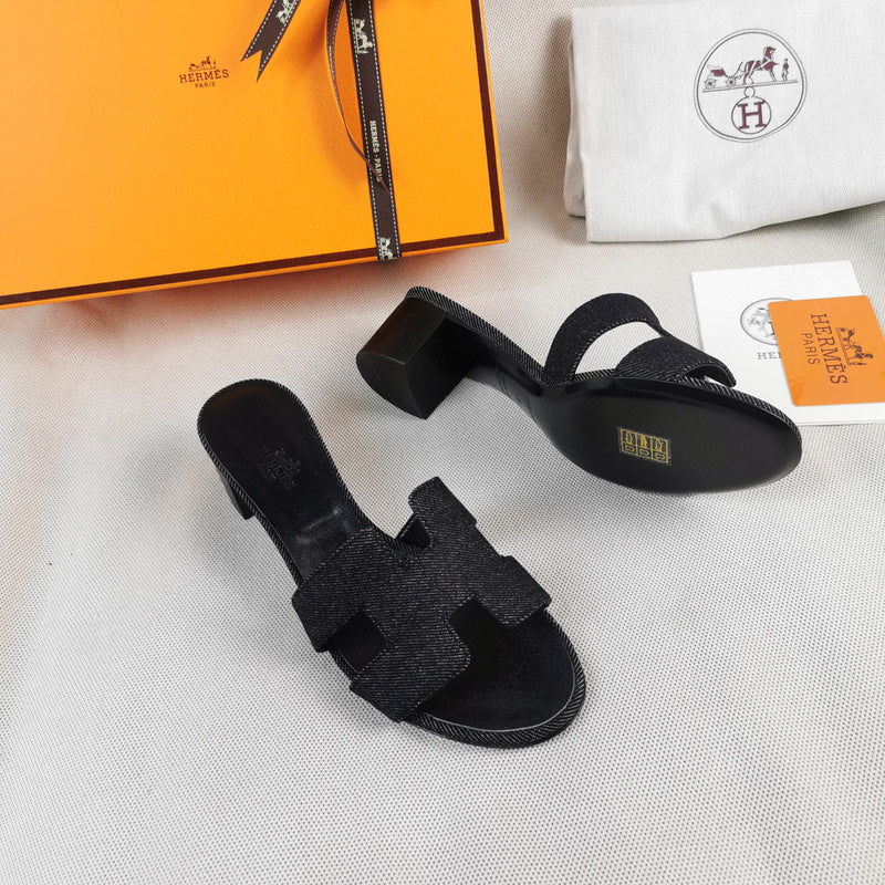 Hermès Beige Gladiator Sandals - Back View