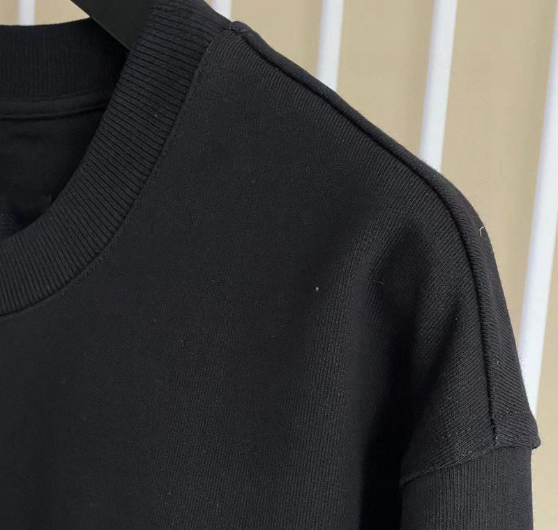 Three-quarter angle view of Givenchy luxury piece style No.186